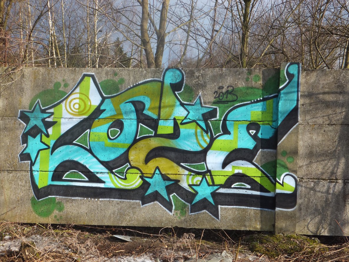 Graffiti Wall - Photo by MrLOSE - LOSE, LOZE (2013)