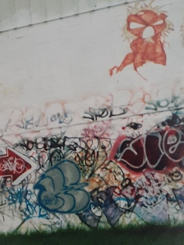 Graffiti Wall in Mission tx - Photo by MrOmen956 - BOR, VIEL, KEVO (2007)