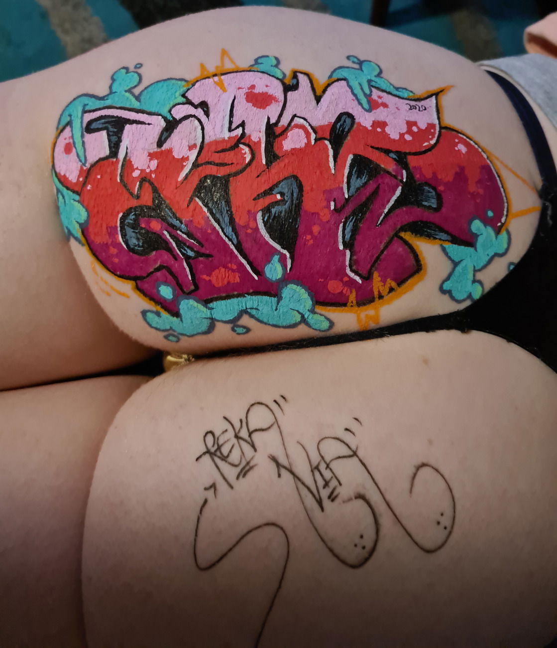 Graffiti Wall - Photo by MrReka - bodyart, booty (2020)