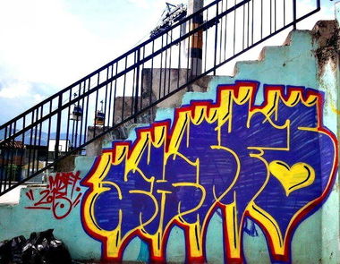Graffiti Bombing in Medellín - Photo by MrShifo - MFK, Colombia, MrShifo. (2013)