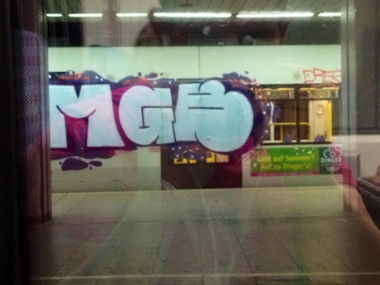 Graffiti Train in Köln - Photo by MrWoHooo - MGB (2013)