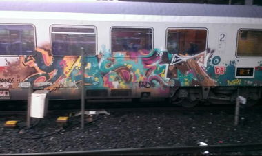 Graffiti Train in Dusseldorf - Photo by MrWoHooo - FRANCE, NORIZ, YASEM (2013)