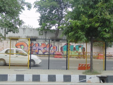 Graffiti Wall - Photo by Mrelf
