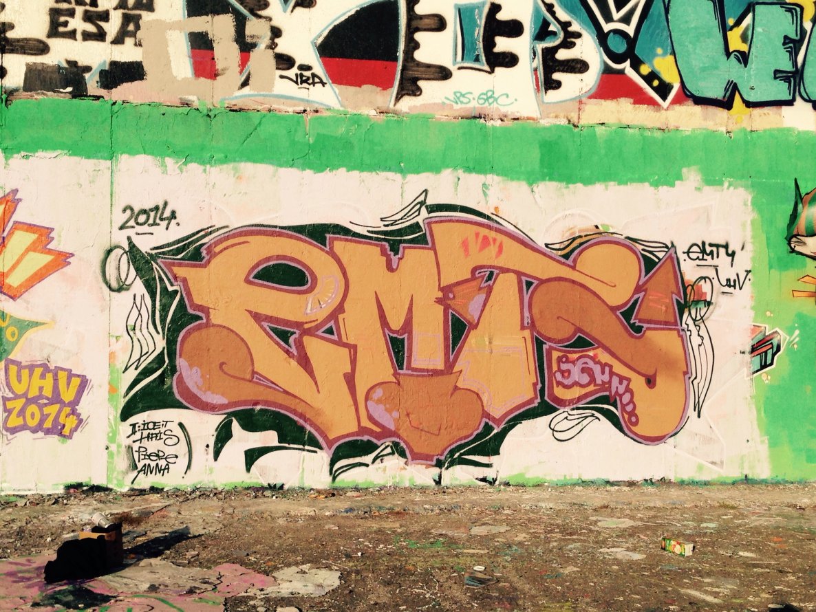 Graffiti Wall - Photo by Mtie