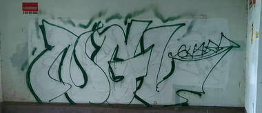Graffiti Wall - Photo by Muerto62 - NGL, Quatro (2023)