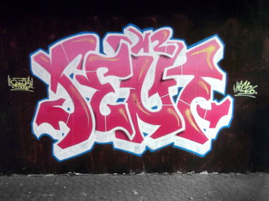 Graffiti Wall - Photo by Mustard42 - Senf42, Senf, 126 (2014)