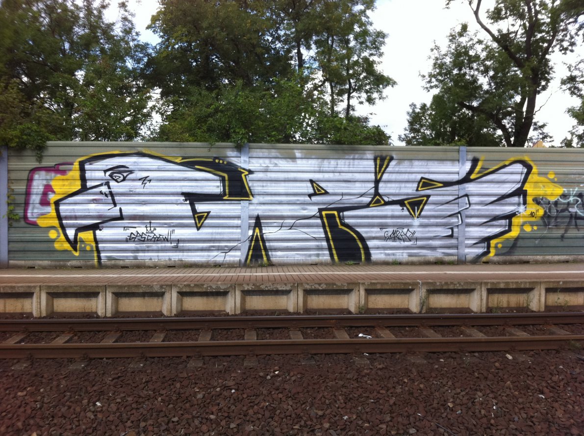 Graffiti Wall - Photo by MuvYaFet