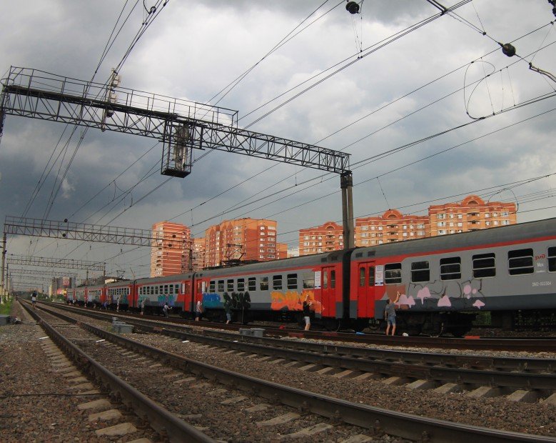 Graffiti Train - Photo by Mwg - Mwg, Input, Dcr (2013)