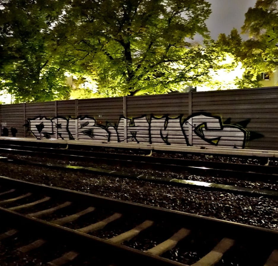Graffiti Bombing in Berlin - Photo by N0NAME - HMG, PAB