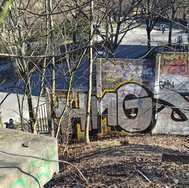 Graffiti Bombing in Berlin - Photo by N0NAME - HMG