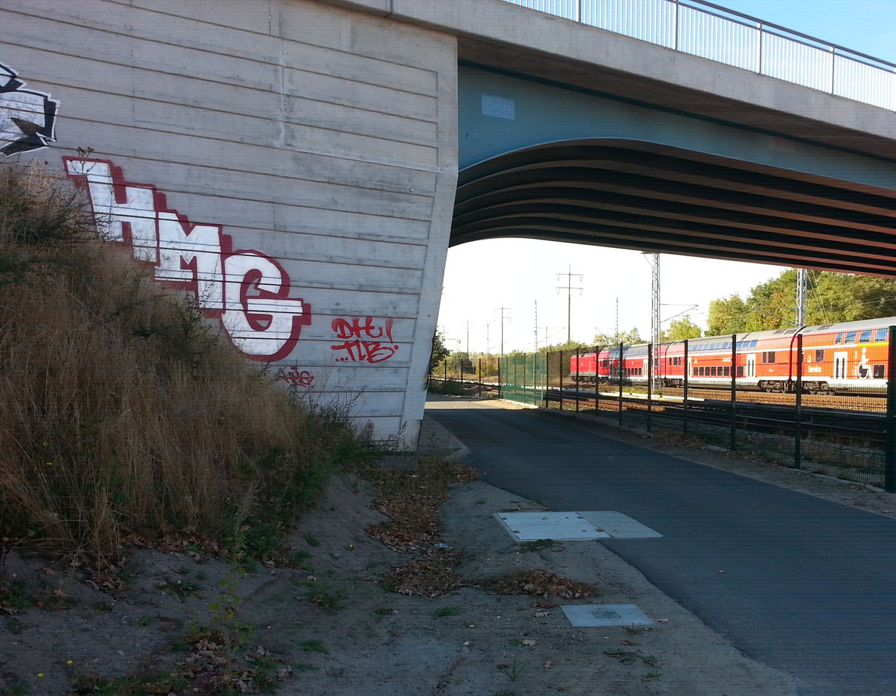 Graffiti Bombing in Berlin - Photo by N0NAME - HMG