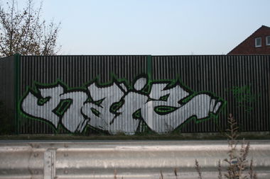 Graffiti Bombing - Photo by NAIS - NAIS, IBON, SOG
