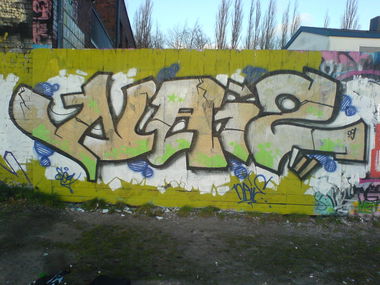 Graffiti Wall - Photo by NAIS - NAIS, SONSOFGUNS