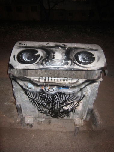 Graffiti Street Art in Stara zagora - Photo by NAVIT - Trash (2015)