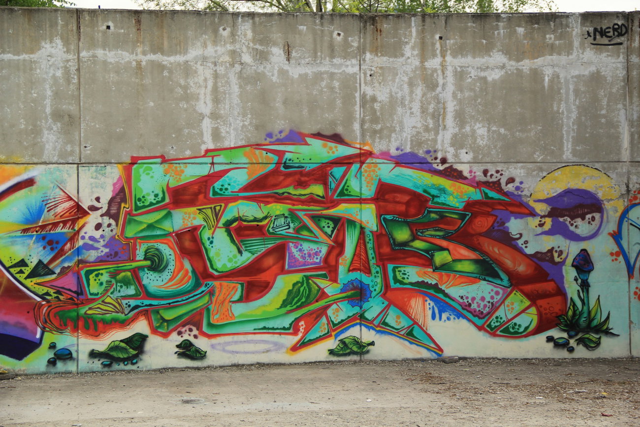 Graffiti in Ovcha kupel - Photo by NAVIT - FSB, 3A1, Tramp (2015)