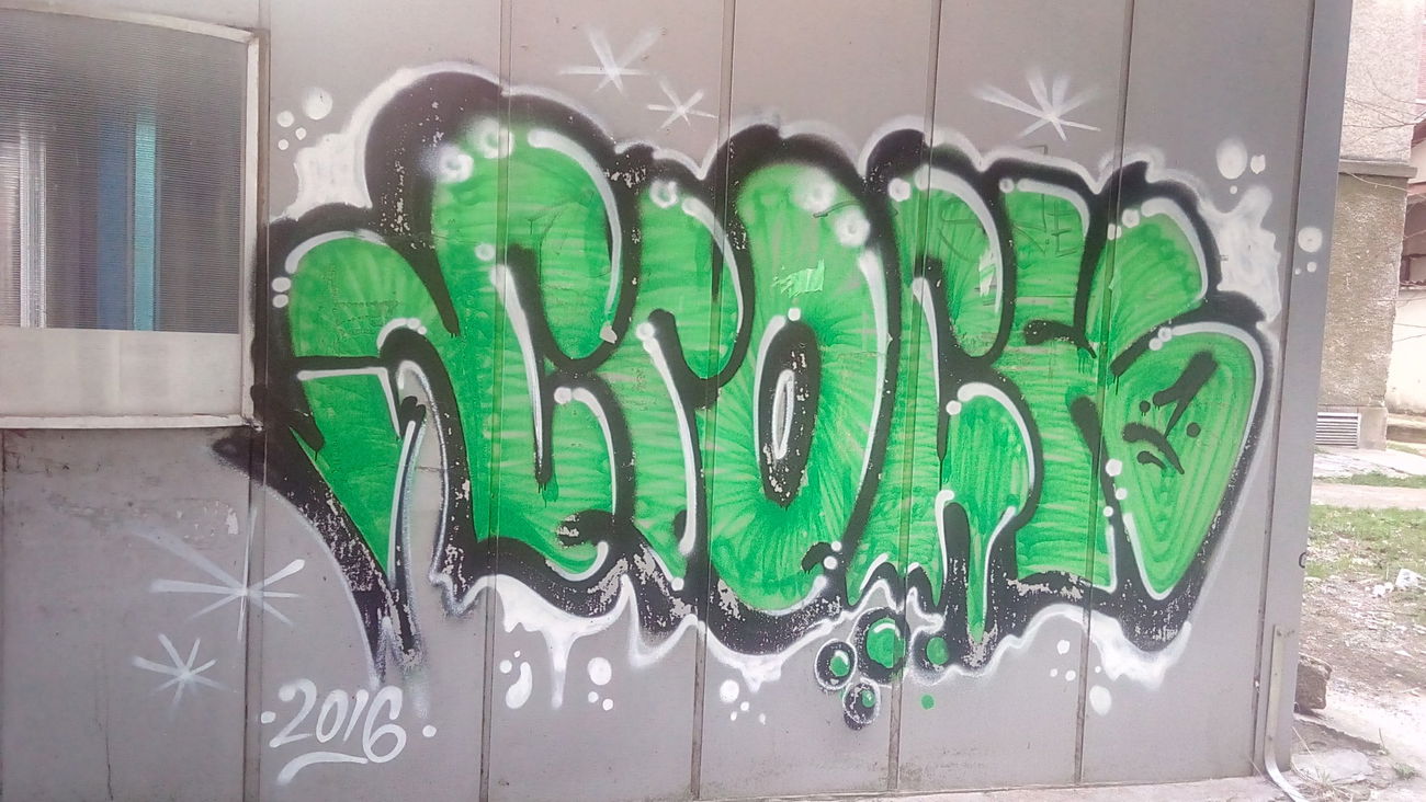 Graffiti Bombing in Stara zagora - Photo by NAVIT - First42016 (2016)