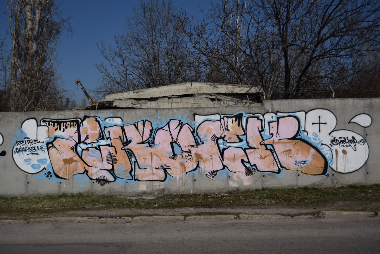 Graffiti Bombing in Nadejda - Photo by NAVIT - Cheap, cRock (2017)