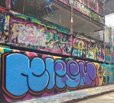 Graffiti Bombing - Photo by NDUCT - krsw (2016)