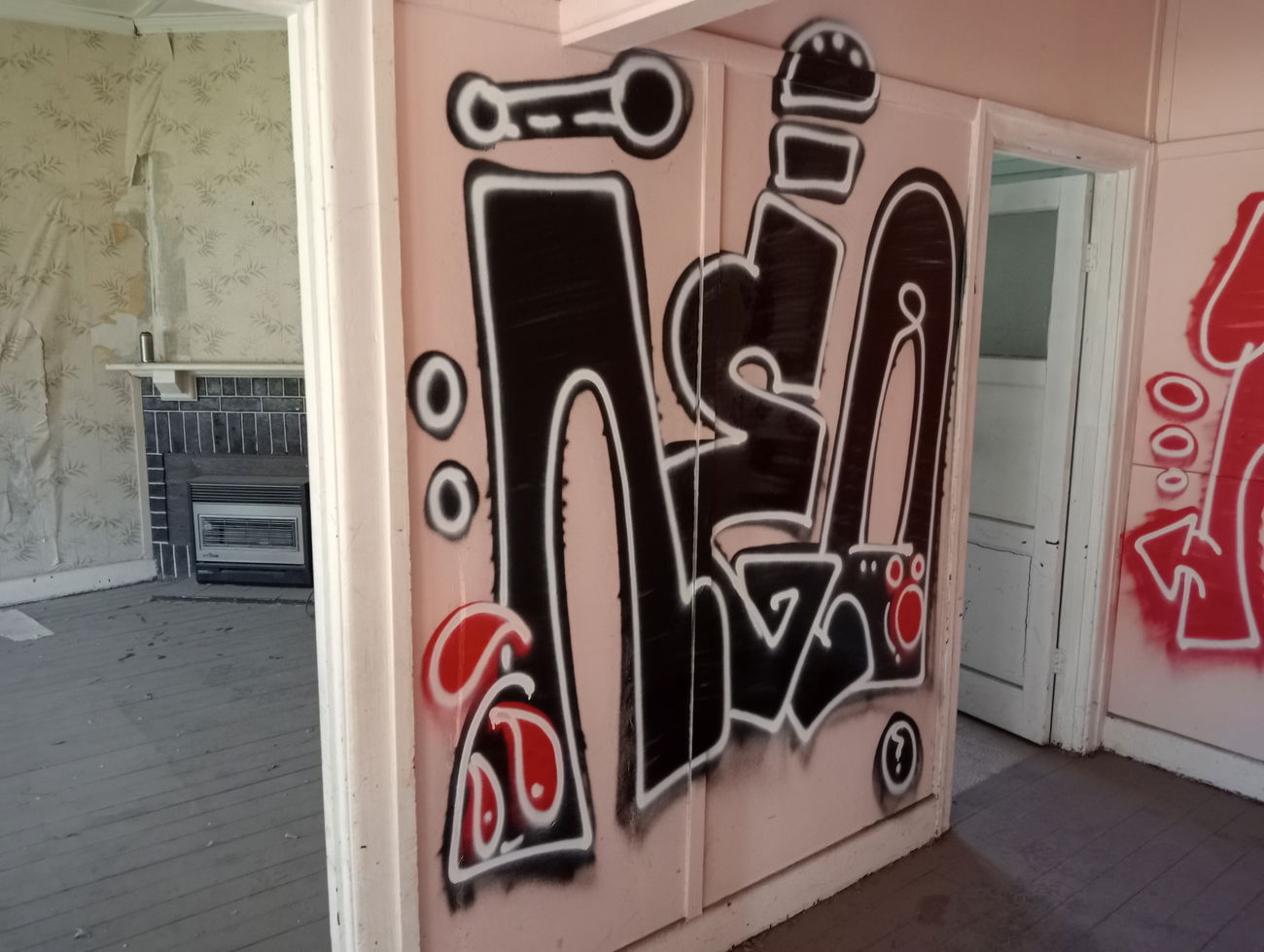 Graffiti Bombing in Australia - Photo by NDUCT (2023)