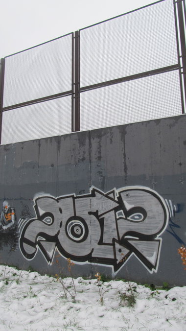 Graffiti Bombing in Minsk - Photo by NDUCT - 2012 (2010)