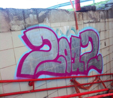 Graffiti Bombing in Minsk - Photo by NDUCT - 2012 (2010)