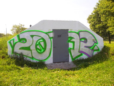 Graffiti Bombing in Minsk - Photo by NDUCT - 2012 (2011)