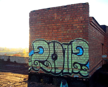Graffiti Bombing in Minsk - Photo by NDUCT - 2012 (2011)