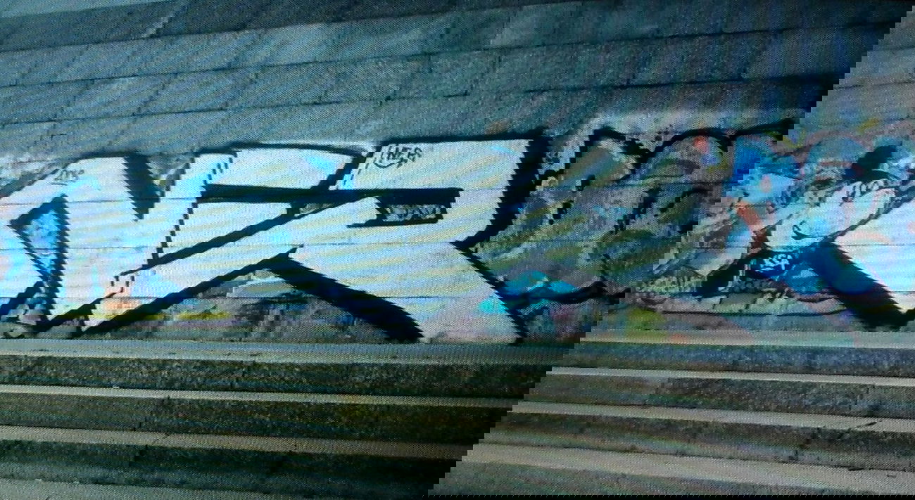 Graffiti Bombing - Photo by NER - http://classicstyle67.tumblr.com/