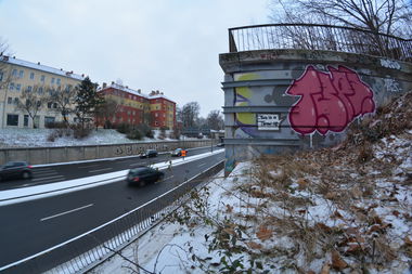 Graffiti Wall - Photo by NOIIO3 - tups, throwup, tup (2017)