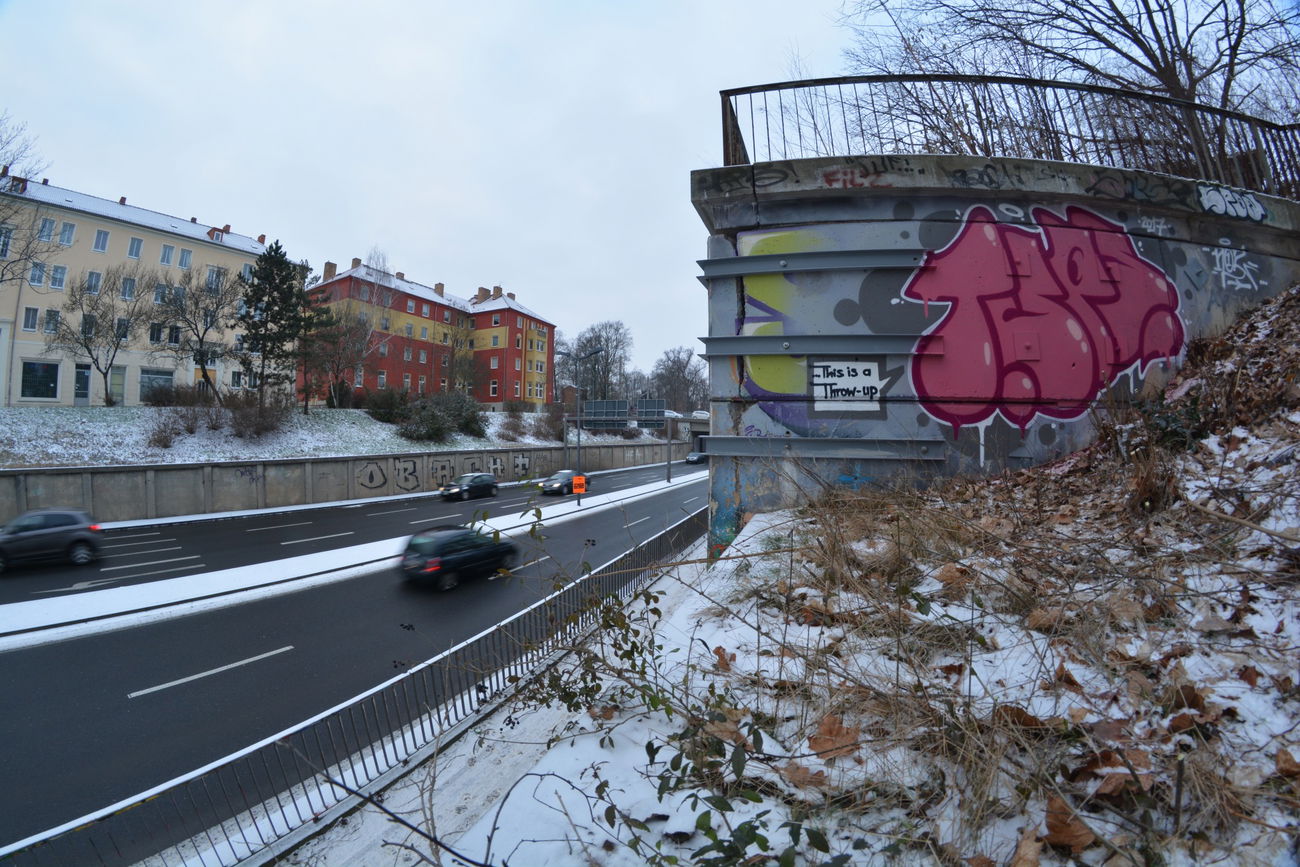 Graffiti Wall - Photo by NOIIO3 - tups, throwup, tup (2017)