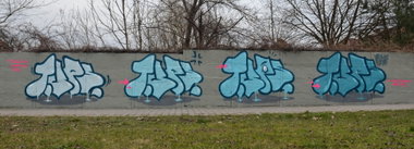 Graffiti Wall - Photo by NOIIO3 - tups, tup (2016)