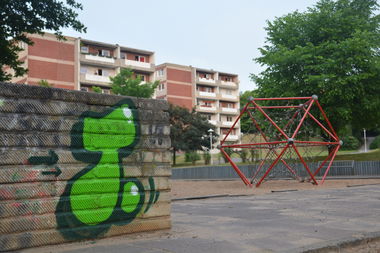 Graffiti Bombing in Frankfurt (Oder) - Photo by NOIIO3 - tups, tup (2016)