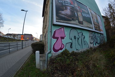 Graffiti Wall - Photo by NOIIO3