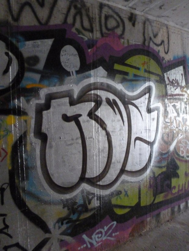 Graffiti Wall - Photo by NOIIO3 - no2, numbertwo, nuber2 (2013)