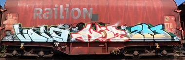 Graffiti Train in Frankfurt (Oder) - Photo by NOIIO3 - vold, no203, no2 (2012)