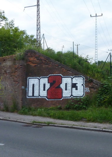 Graffiti Bombing in Frankfurt (Oder) - Photo by NOIIO3 - 203, no203, no2 (2013)
