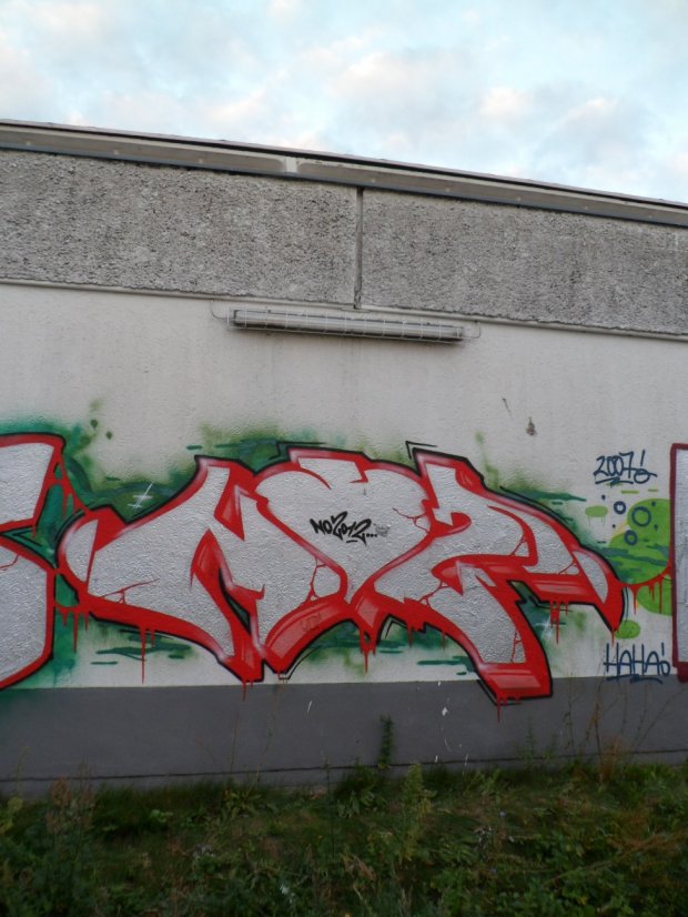 Graffiti Wall - Photo by NOIIO3 - no2, notwo, number2 (2012)
