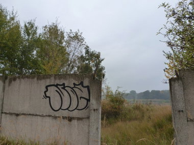 Graffiti Wall - Photo by NOIIO3 - no2, numbertwo, nuber2 (2013)