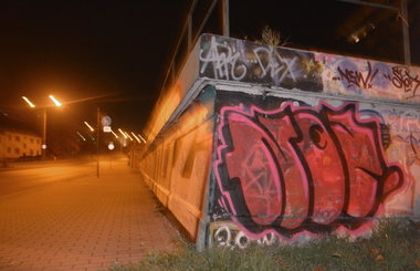 Graffiti Bombing in Frankfurt (Oder) - Photo by NOIIO3 - no2, nr2, nummer2 (2014)