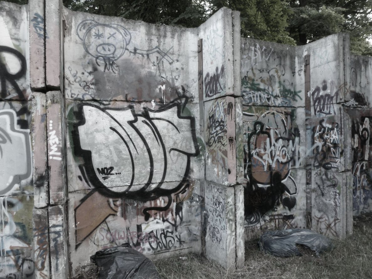 Graffiti in Frankfurt (Oder) - Photo by NOIIO3 - no2, nr2, nummer2 (2014)