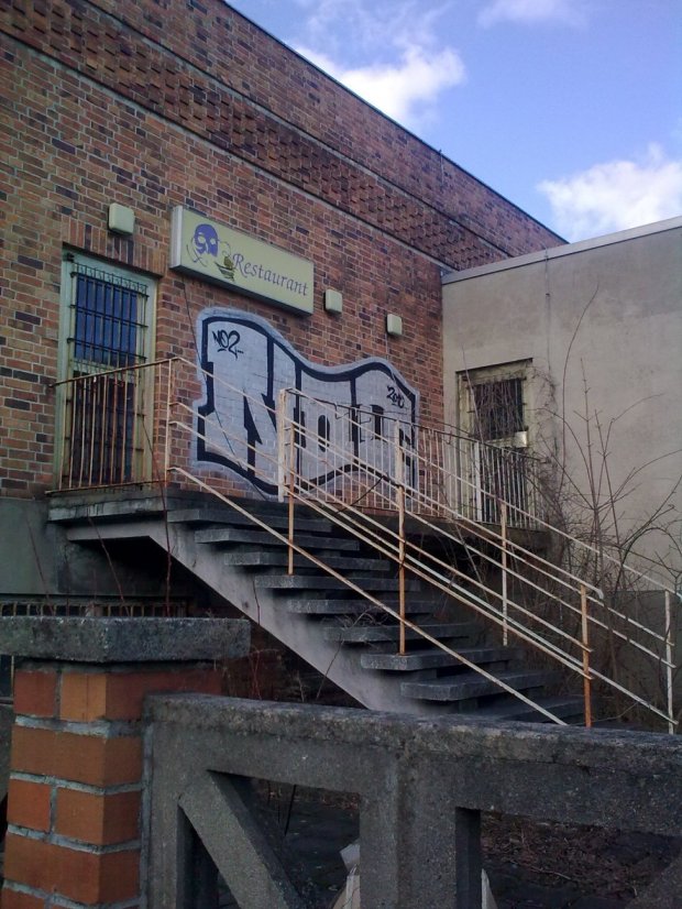 Graffiti Wall - Photo by NOIIO3 (2010)