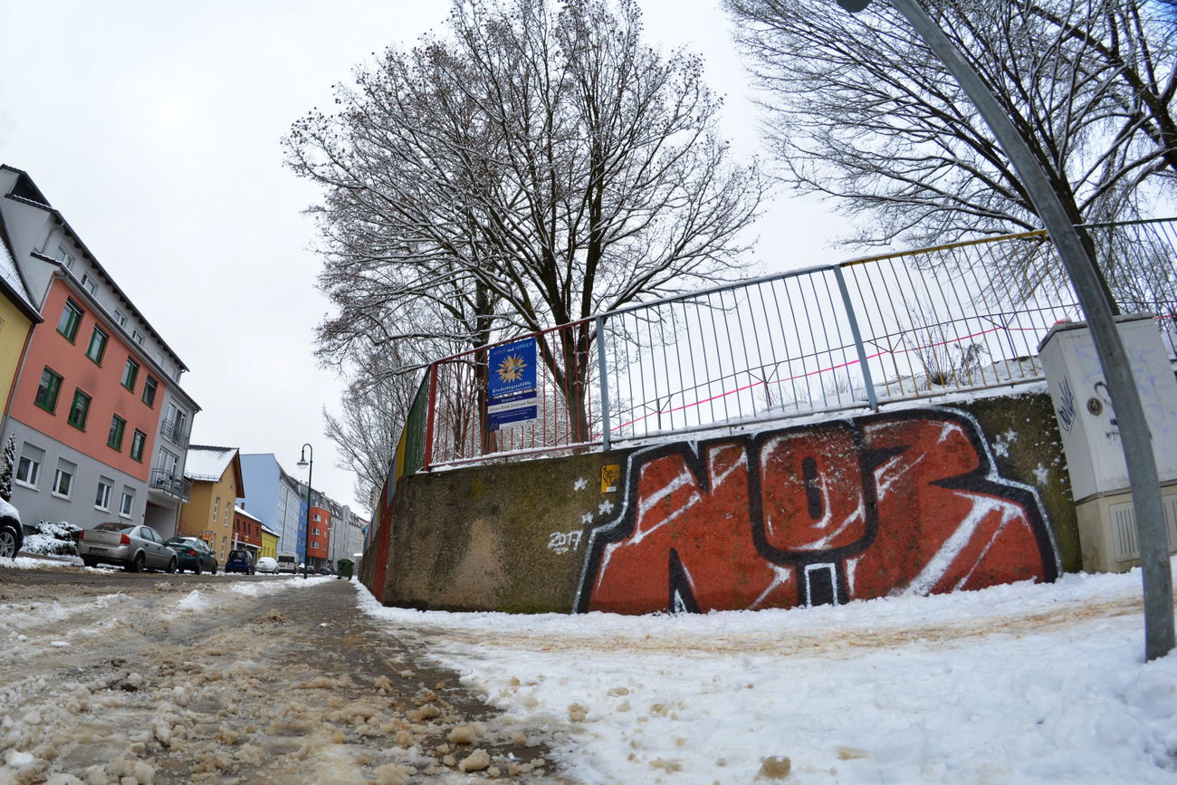 Graffiti Bombing - Photo by NOIIO3 - no2 (2017)