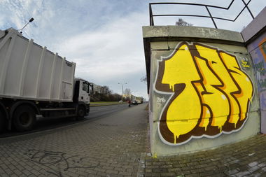 Graffiti Wall - Photo by NOIIO3 - tups, tup, throwup (2016)