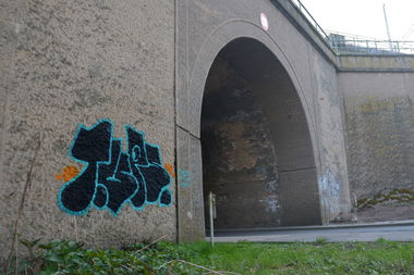Graffiti Bombing in Frankfurt (Oder) - Photo by NOIIO3 - tups, tup, thisisatup (2016)