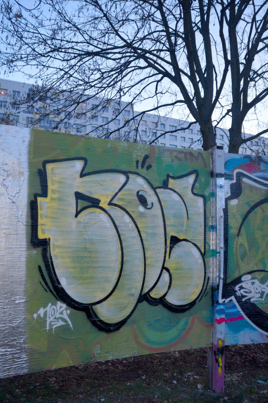 Graffiti in Berlin - Photo by NOIIO3 - no2, numbertwo, nr2 (2017)