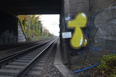 Graffiti Bombing - Photo by NOIIO3 - t (2016)