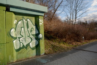 Graffiti Bombing - Photo by NOIIO3 - tup (2016)