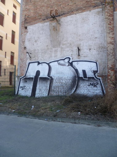 Graffiti Wall - Photo by NOIIO3 - no2 (2012)