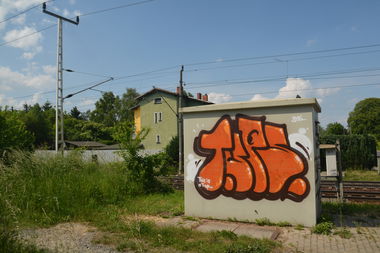 Graffiti Bombing in Frankfurt (Oder) - Photo by NOIIO3 - tups, tup (2016)