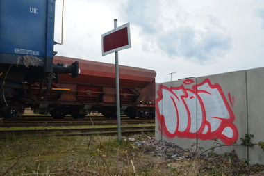 Graffiti Bombing - Photo by NOIIO3 - no2 (2016)